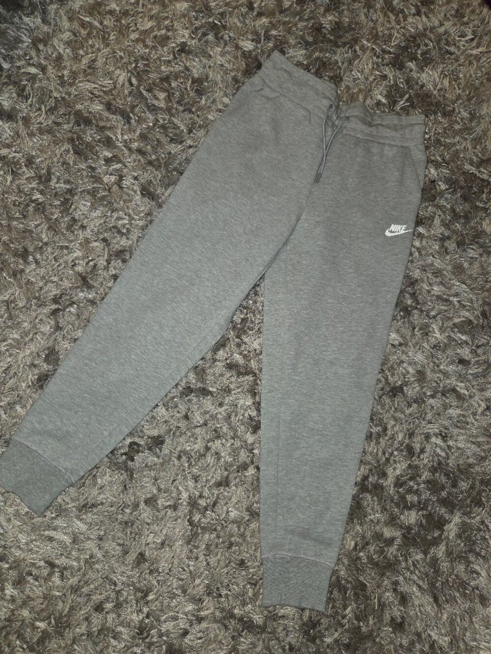 Women nike tech joggers